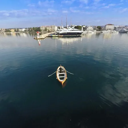 公寓 Magic View 扎达尔